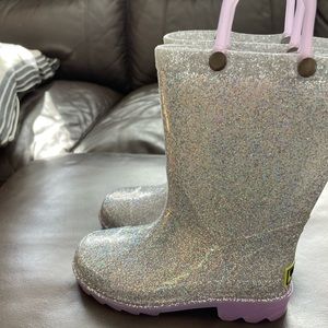Girls light up glitter rain boot